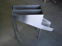 injection mold chute